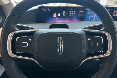 2027 Lincoln Navigator Premiere