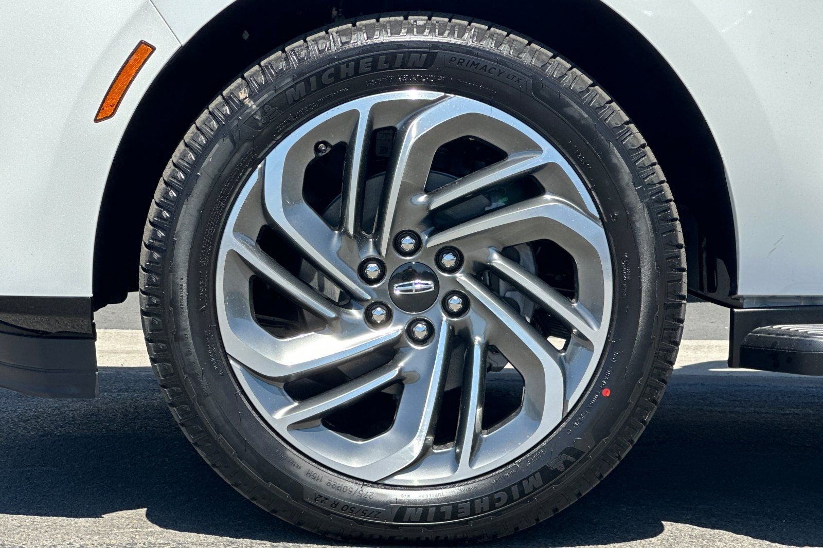 2027 Lincoln Navigator Premiere