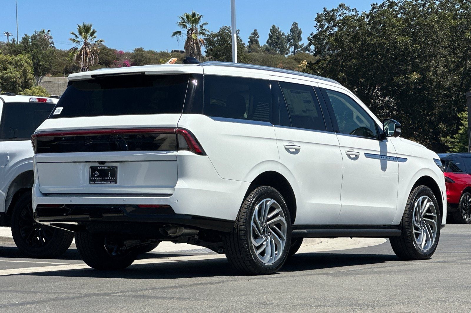 2027 Lincoln Navigator Premiere