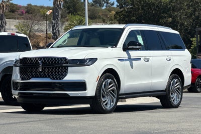 2027 Lincoln Navigator Premiere