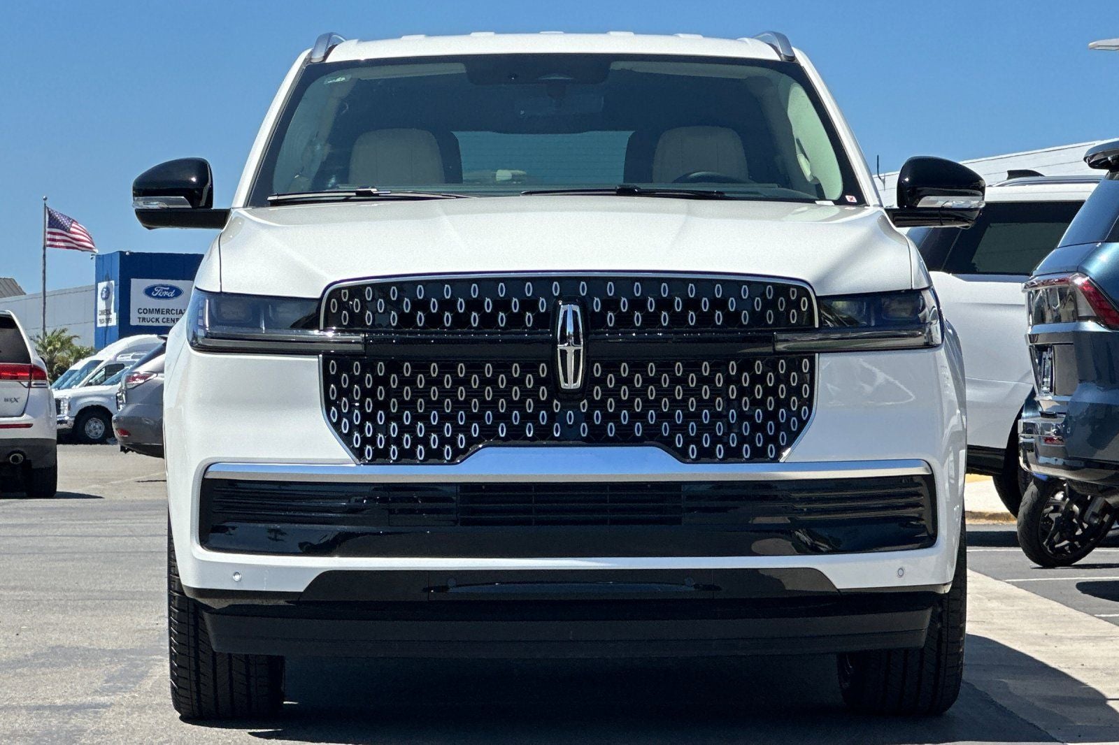 2027 Lincoln Navigator Premiere