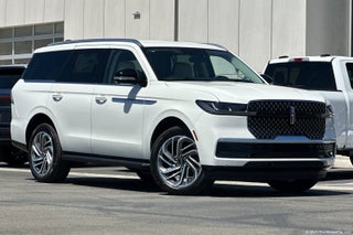 2027 Lincoln Navigator Premiere
