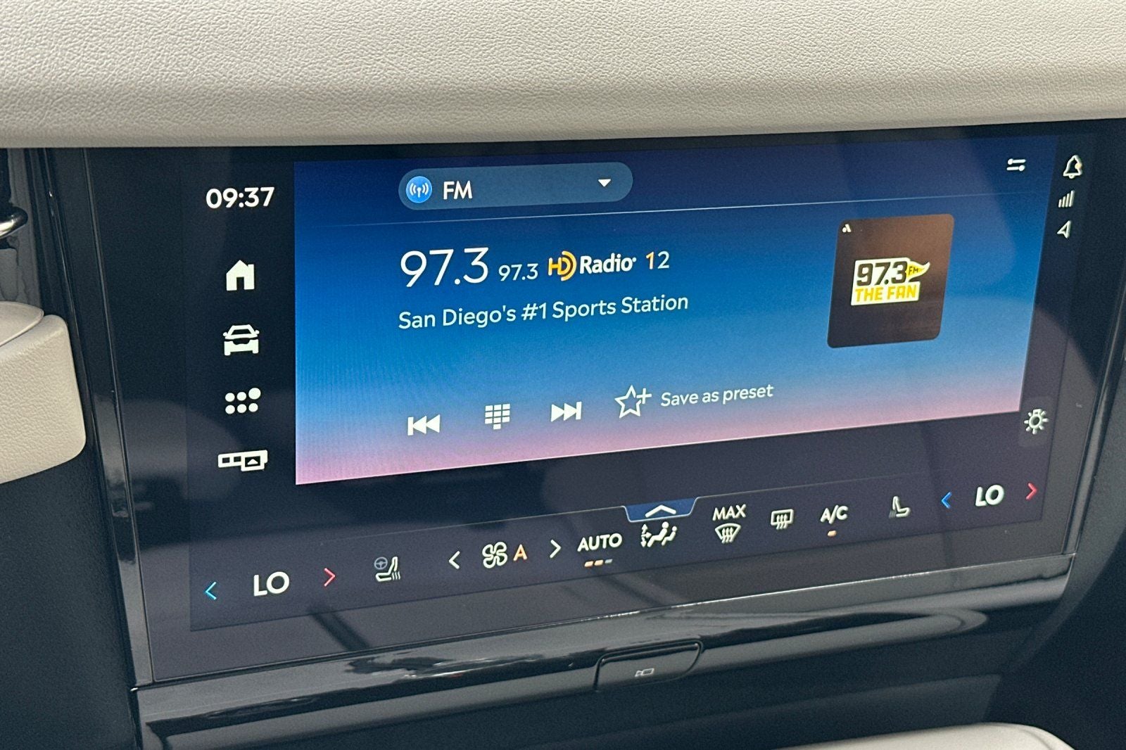 2026 Lincoln Navigator Premiere