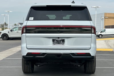 2026 Lincoln Navigator Premiere