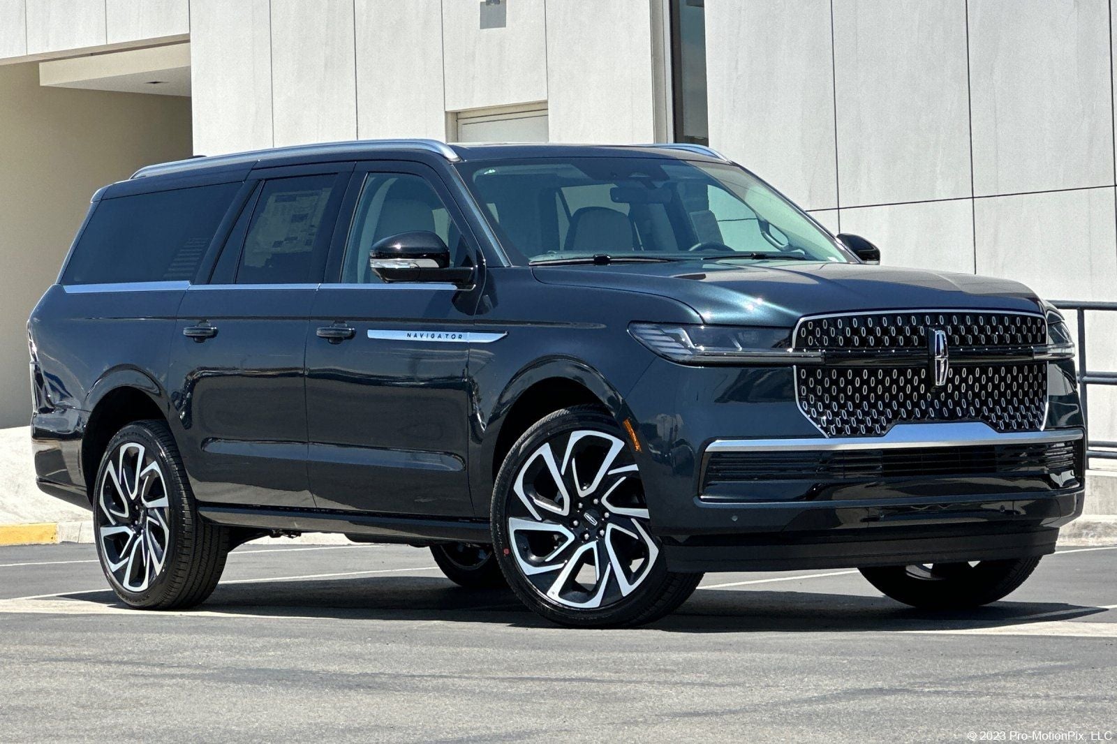 2026 Lincoln Navigator L Reserve
