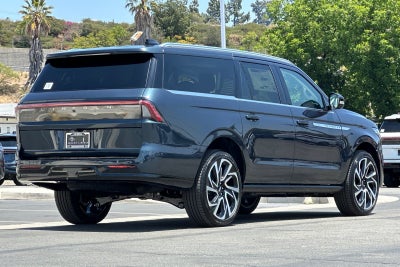 2026 Lincoln Navigator L Reserve