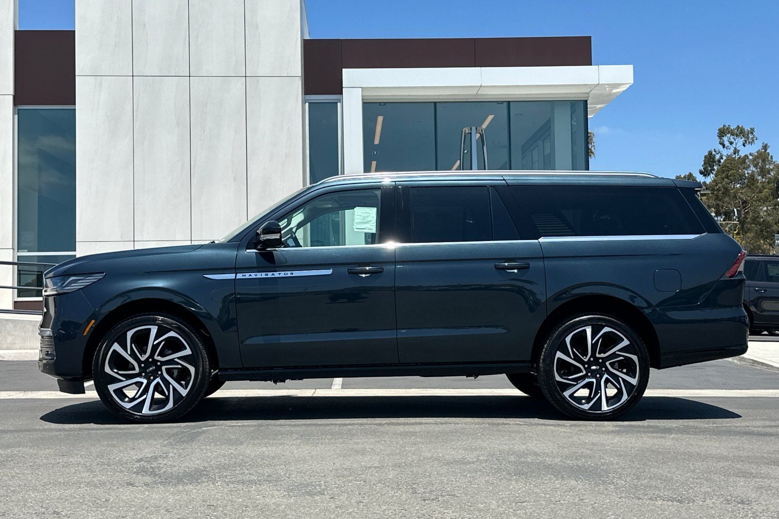 2026 Lincoln Navigator L Reserve