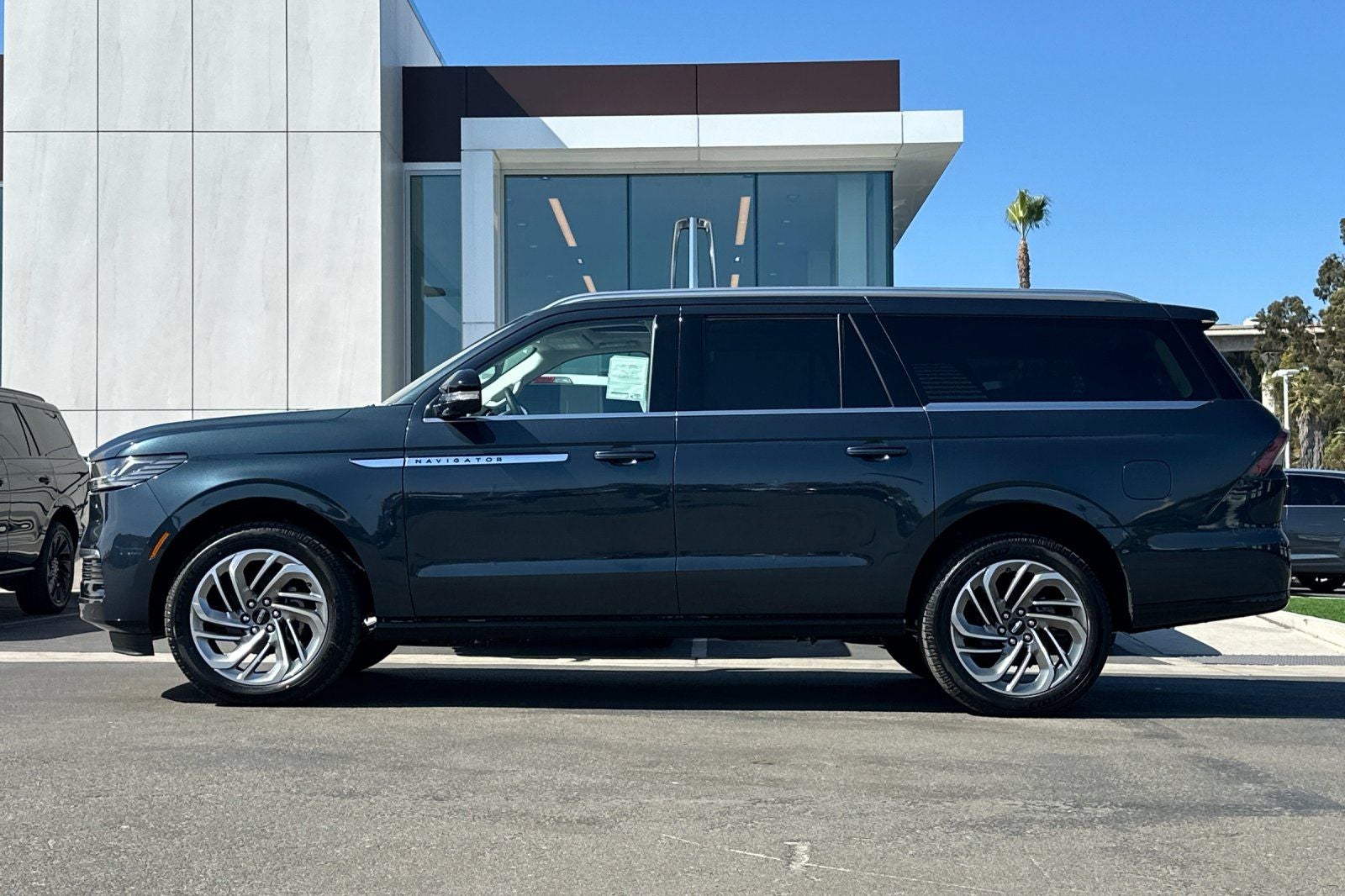 2026 Lincoln Navigator L Reserve