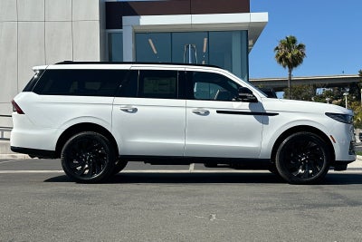 2026 Lincoln Navigator L Reserve