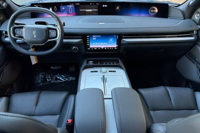 2027 Lincoln Navigator L Reserve