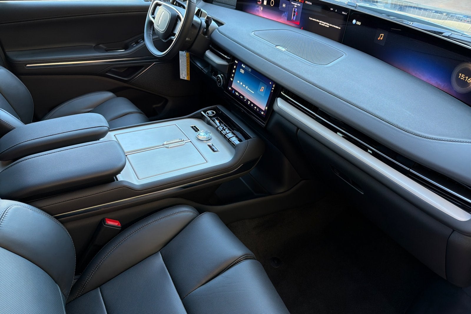 2027 Lincoln Navigator L Reserve