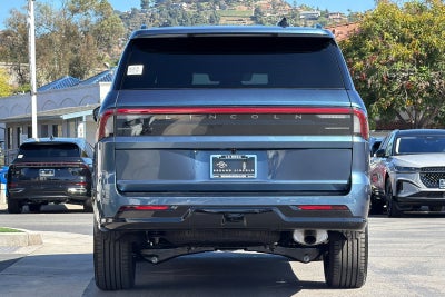2027 Lincoln Navigator L Reserve
