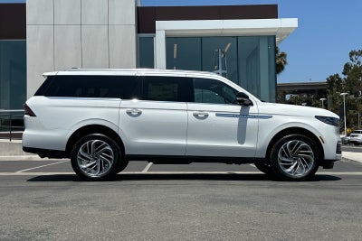 2026 Lincoln Navigator L Reserve