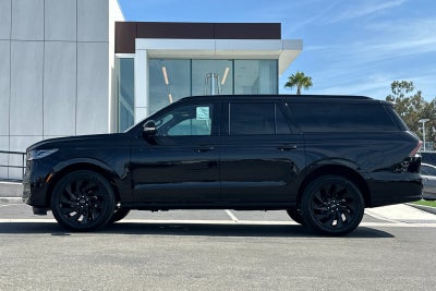 2027 Lincoln Navigator L Reserve