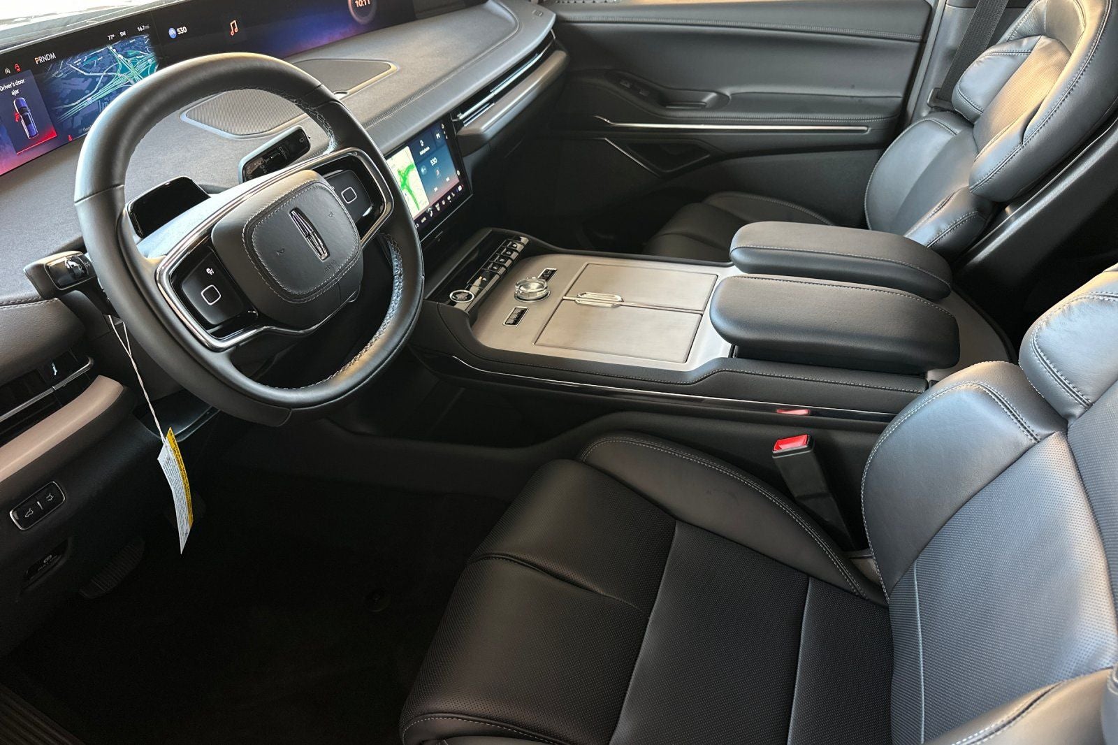 2027 Lincoln Navigator L Reserve