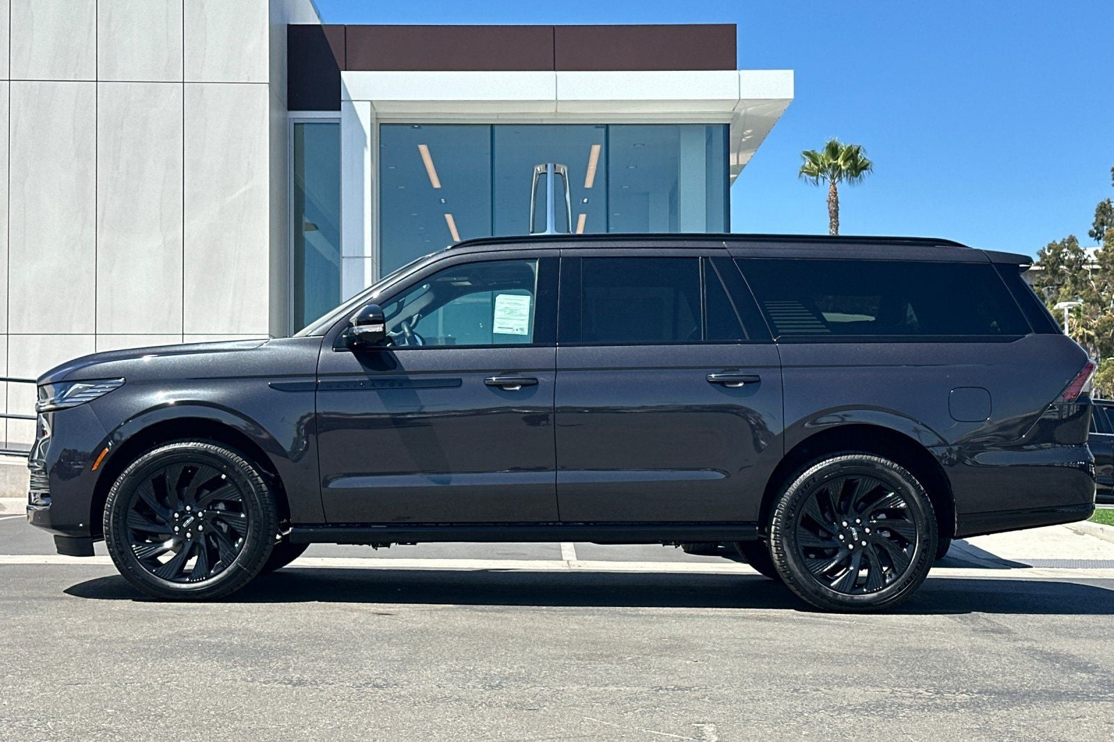 2026 Lincoln Navigator L Reserve