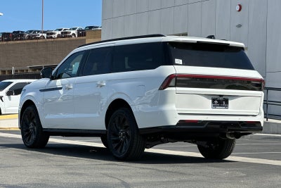 2027 Lincoln Navigator L Reserve