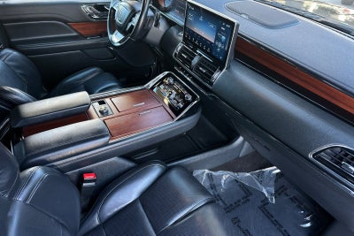 2022 Lincoln Navigator L Reserve