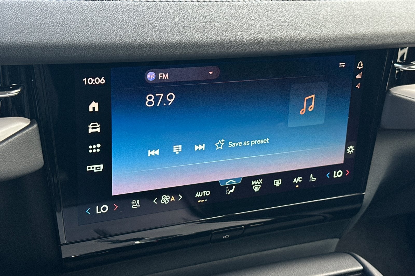 2027 Lincoln Navigator L Premiere