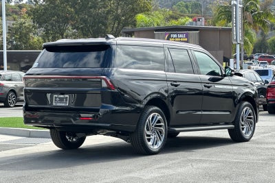 2027 Lincoln Navigator L Premiere