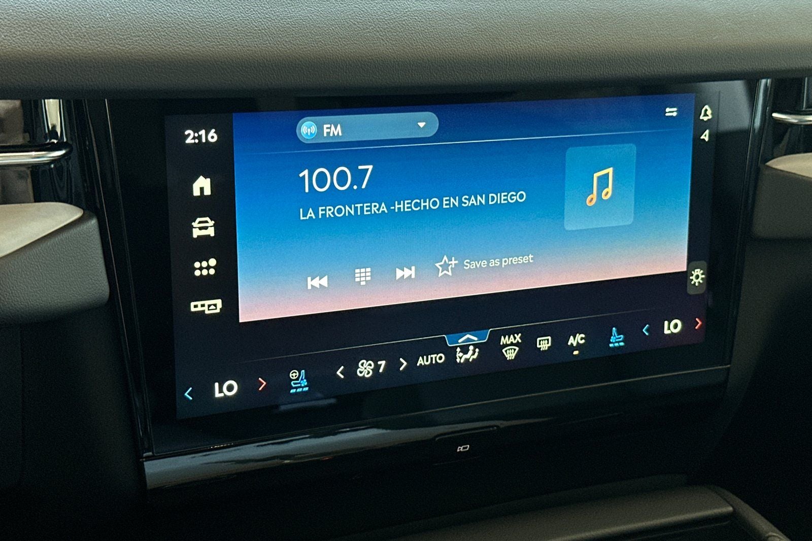 2026 Lincoln Navigator L Premiere