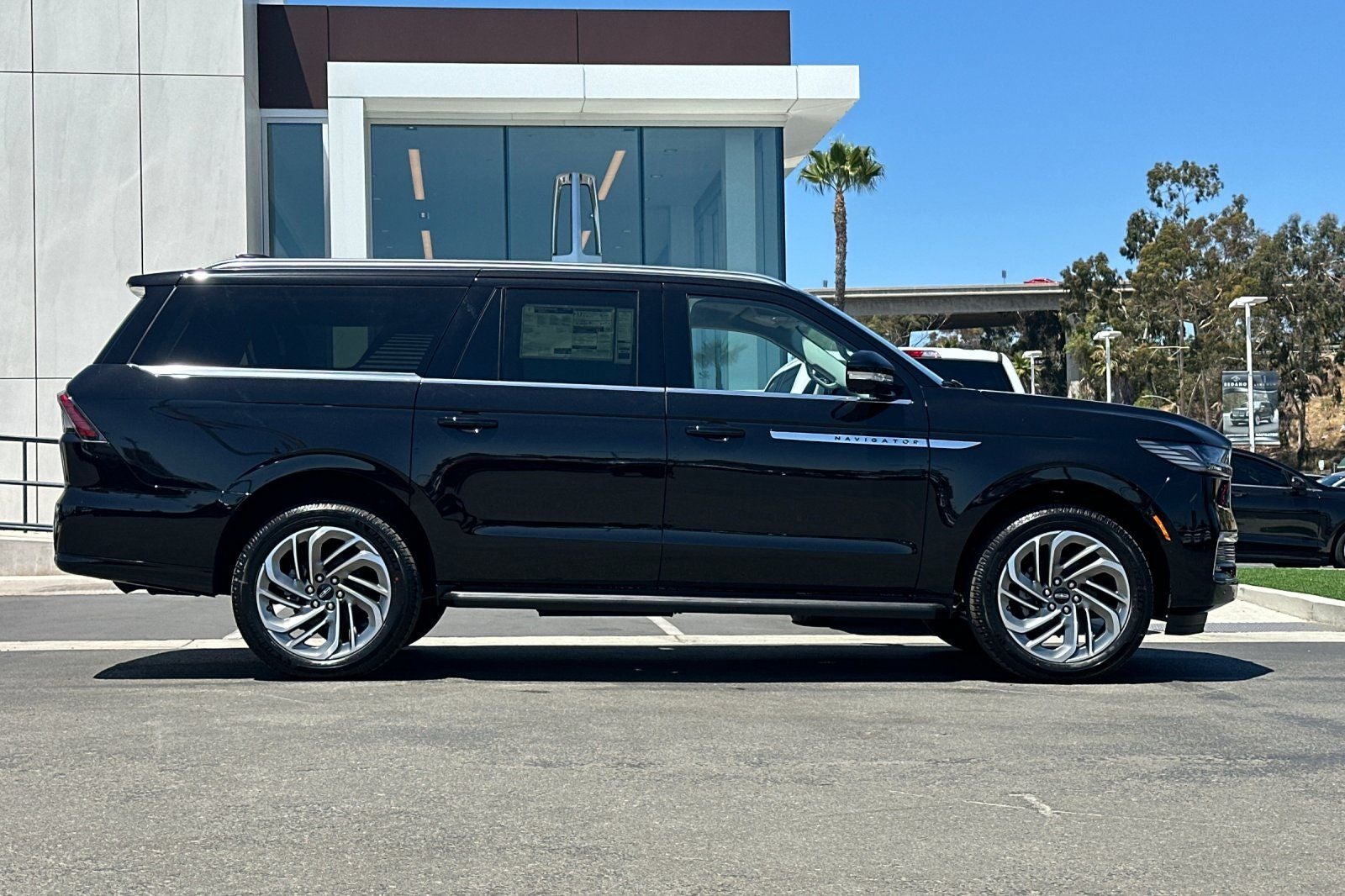 2026 Lincoln Navigator L Premiere