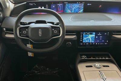 2027 Lincoln Navigator L Premiere