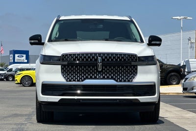 2027 Lincoln Navigator L Premiere
