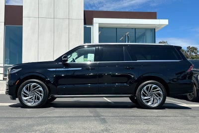 2026 Lincoln Navigator L Premiere
