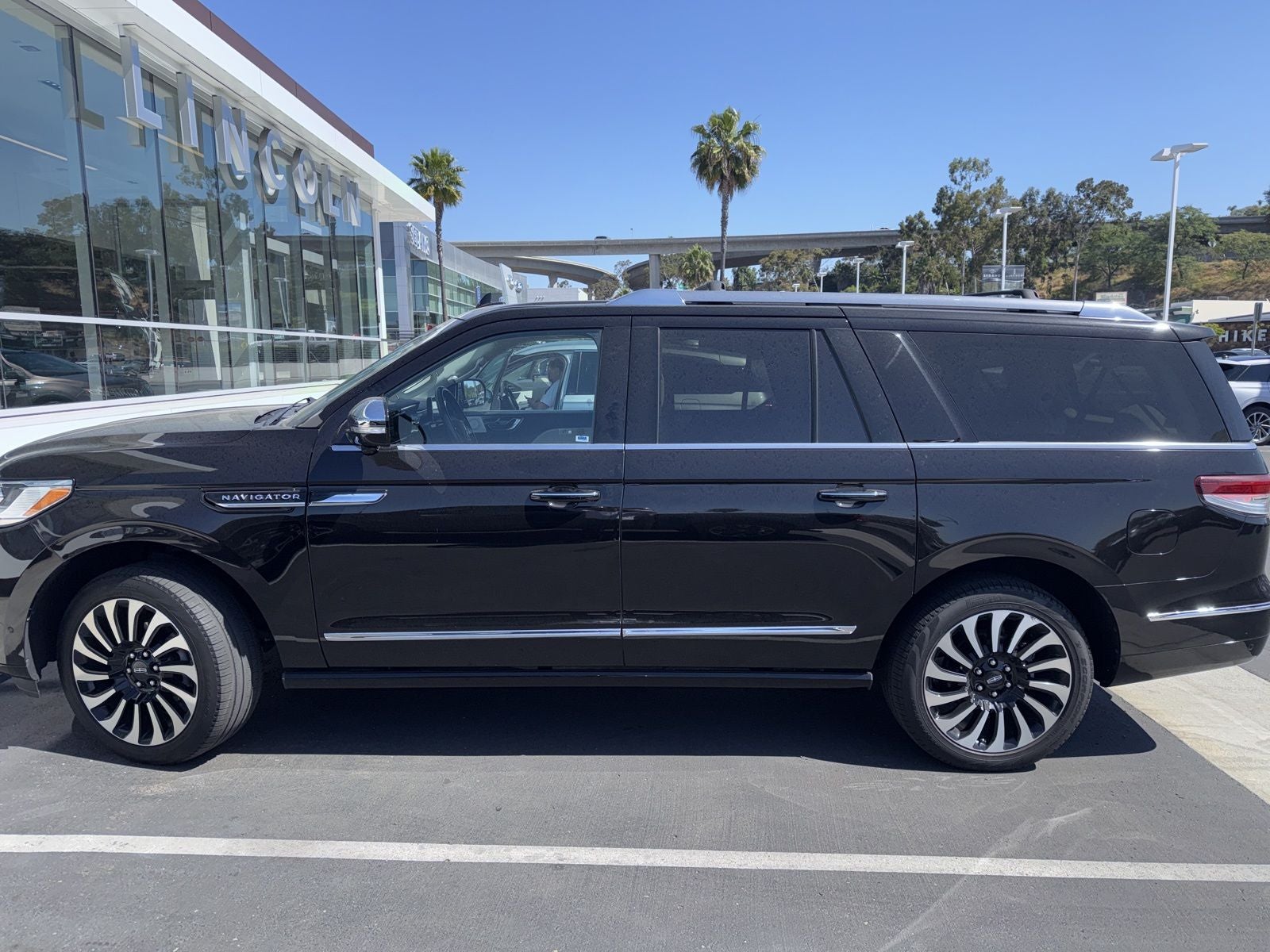 2023 Lincoln Navigator L Black Label
