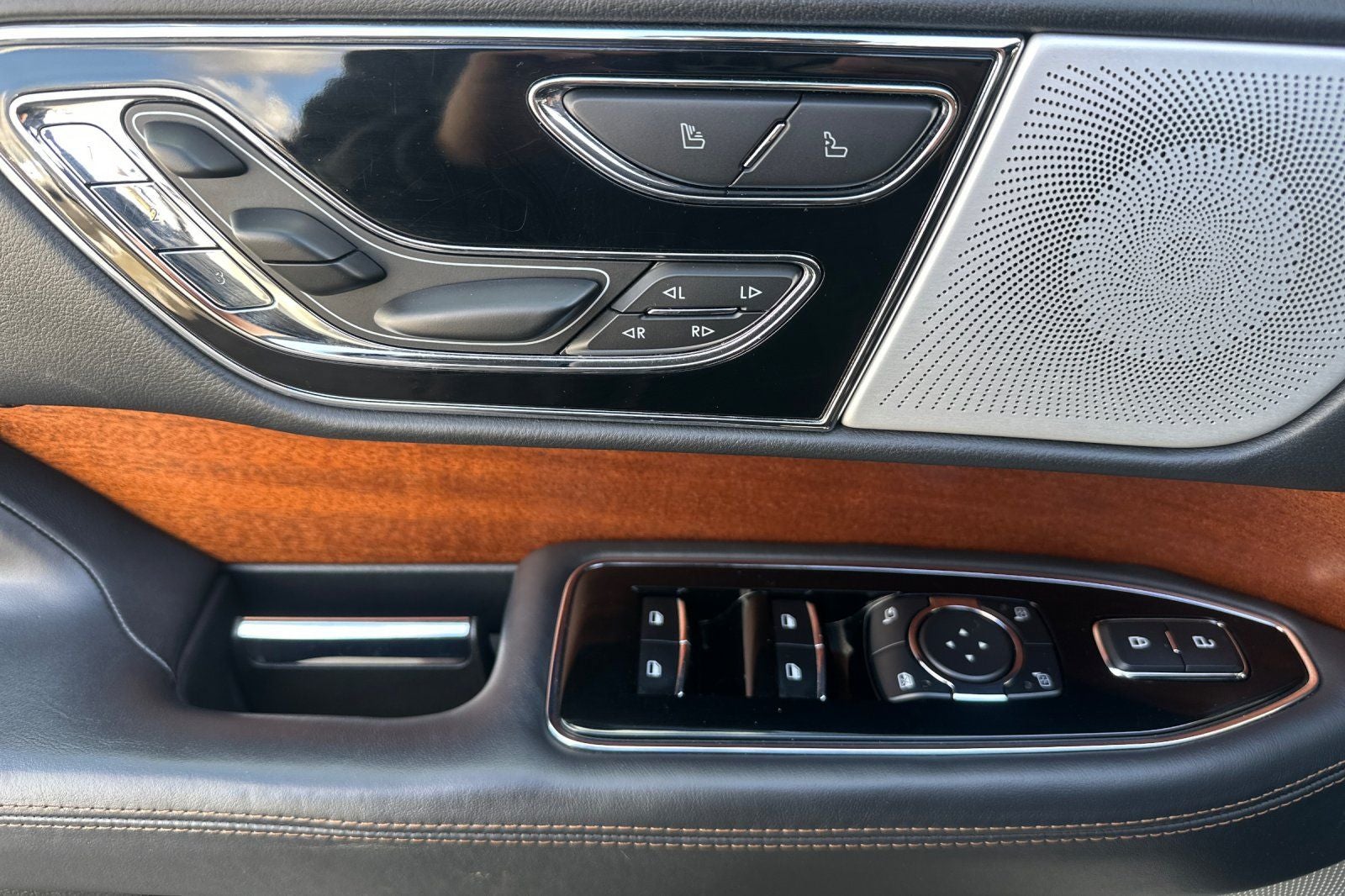 2023 Lincoln Navigator L Black Label