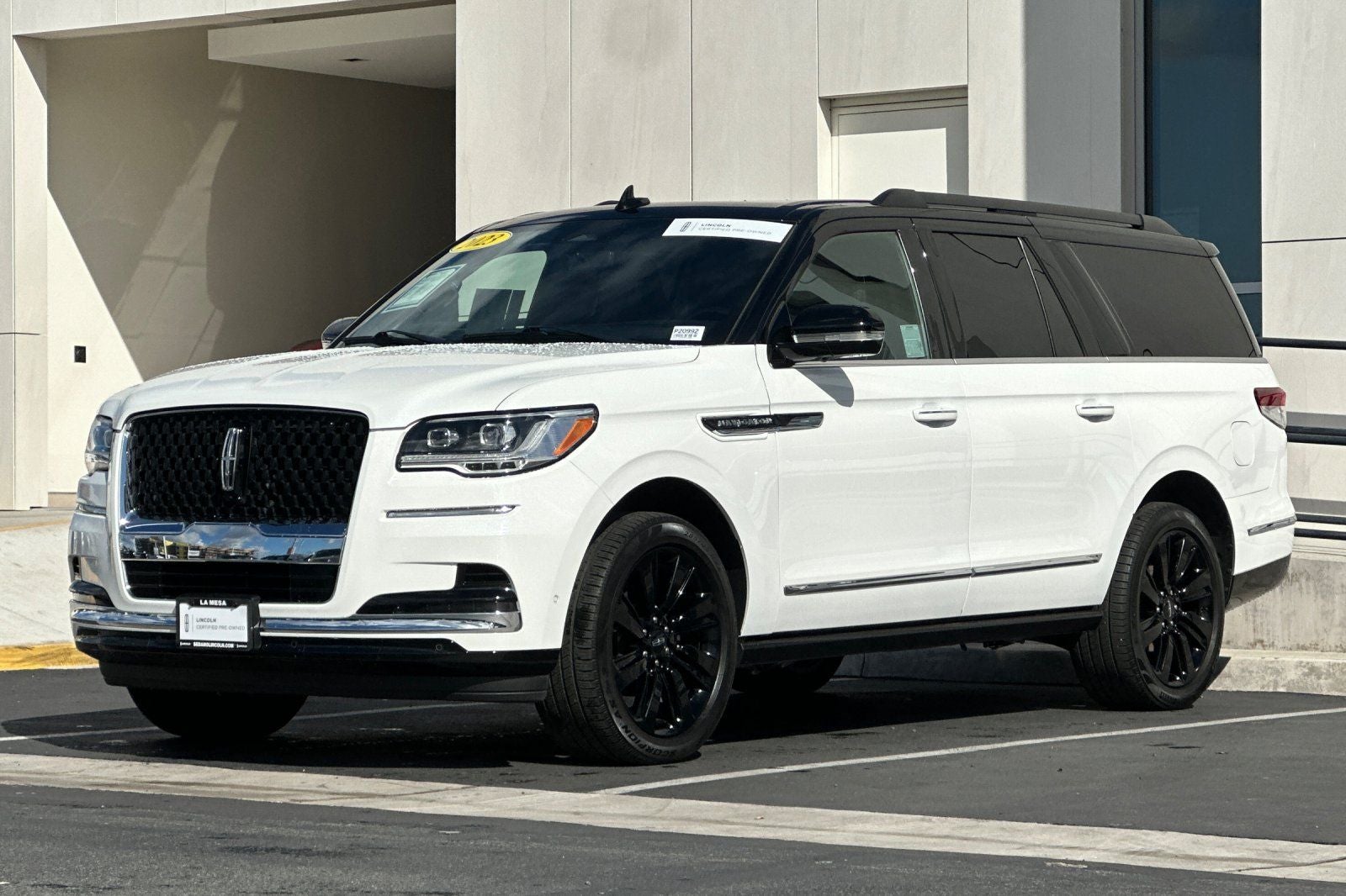 2023 Lincoln Navigator L Black Label