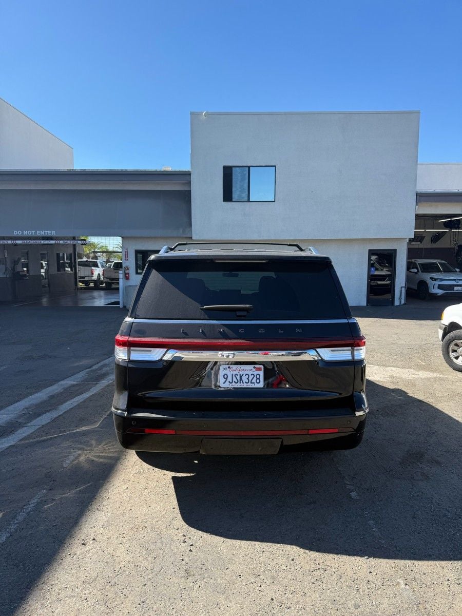 2023 Lincoln Navigator L Black Label