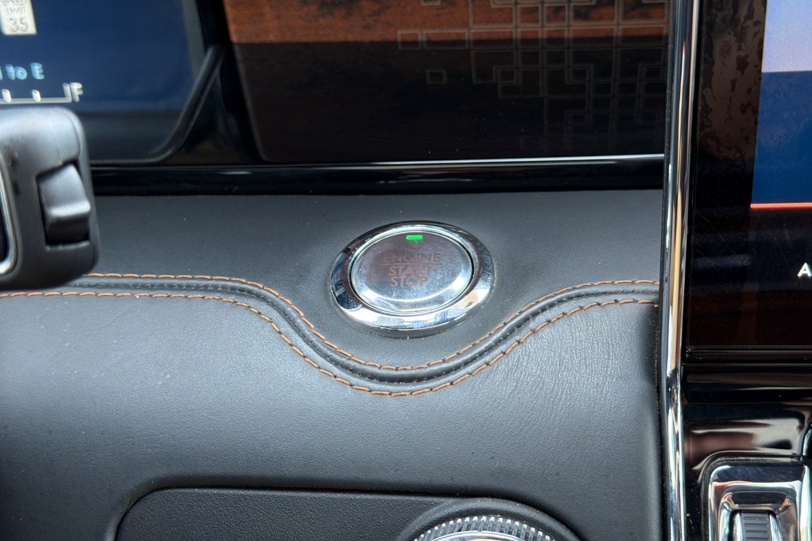 2023 Lincoln Navigator L Black Label