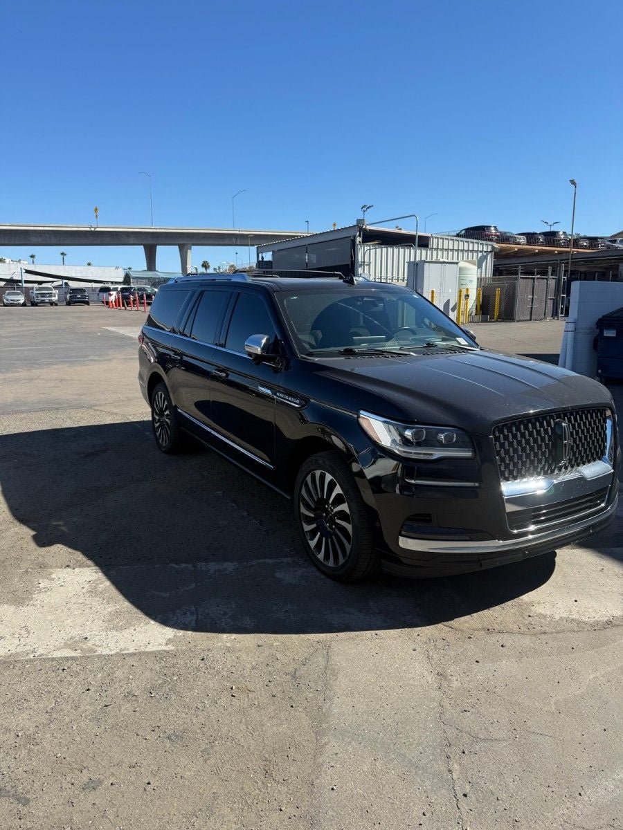 2023 Lincoln Navigator L Black Label