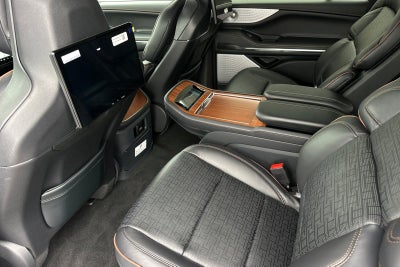2026 Lincoln Navigator L Black Label