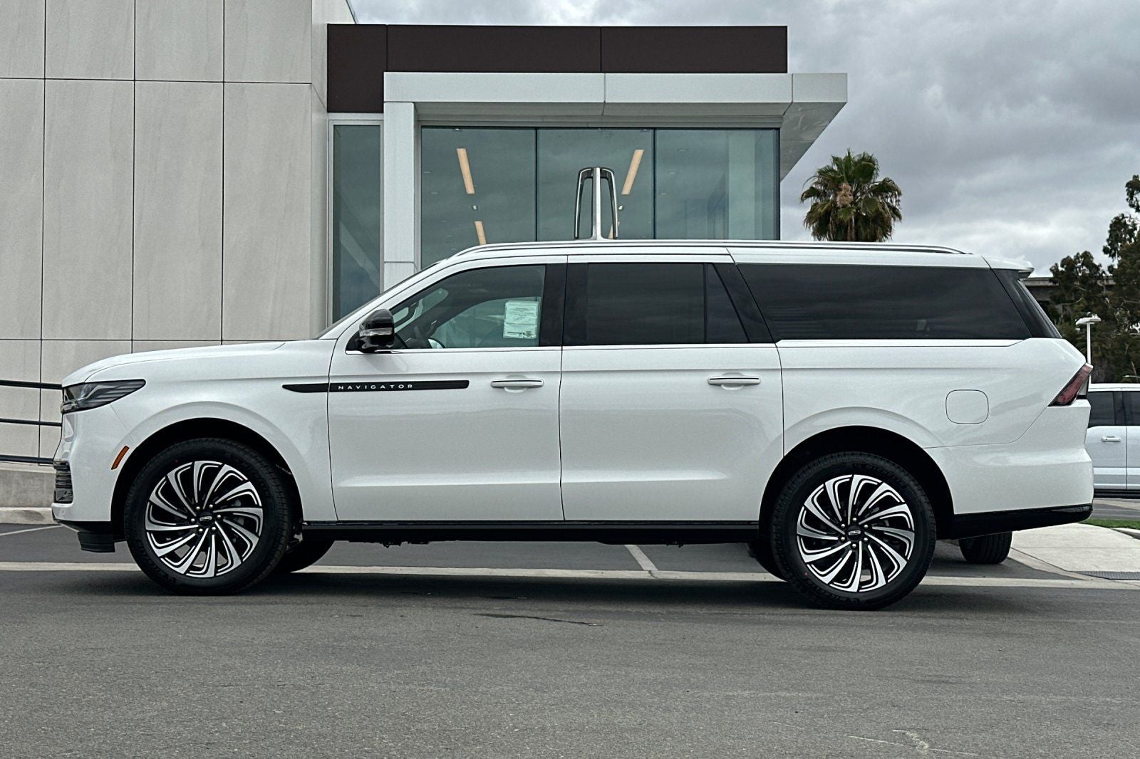 2026 Lincoln Navigator L Black Label