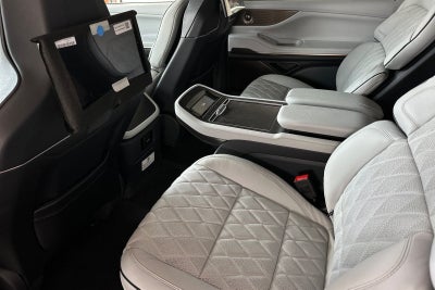 2026 Lincoln Navigator L Black Label