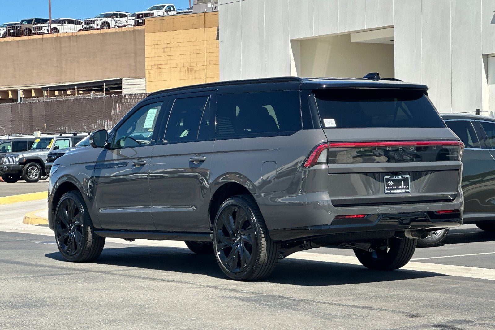 2027 Lincoln Navigator L Black Label
