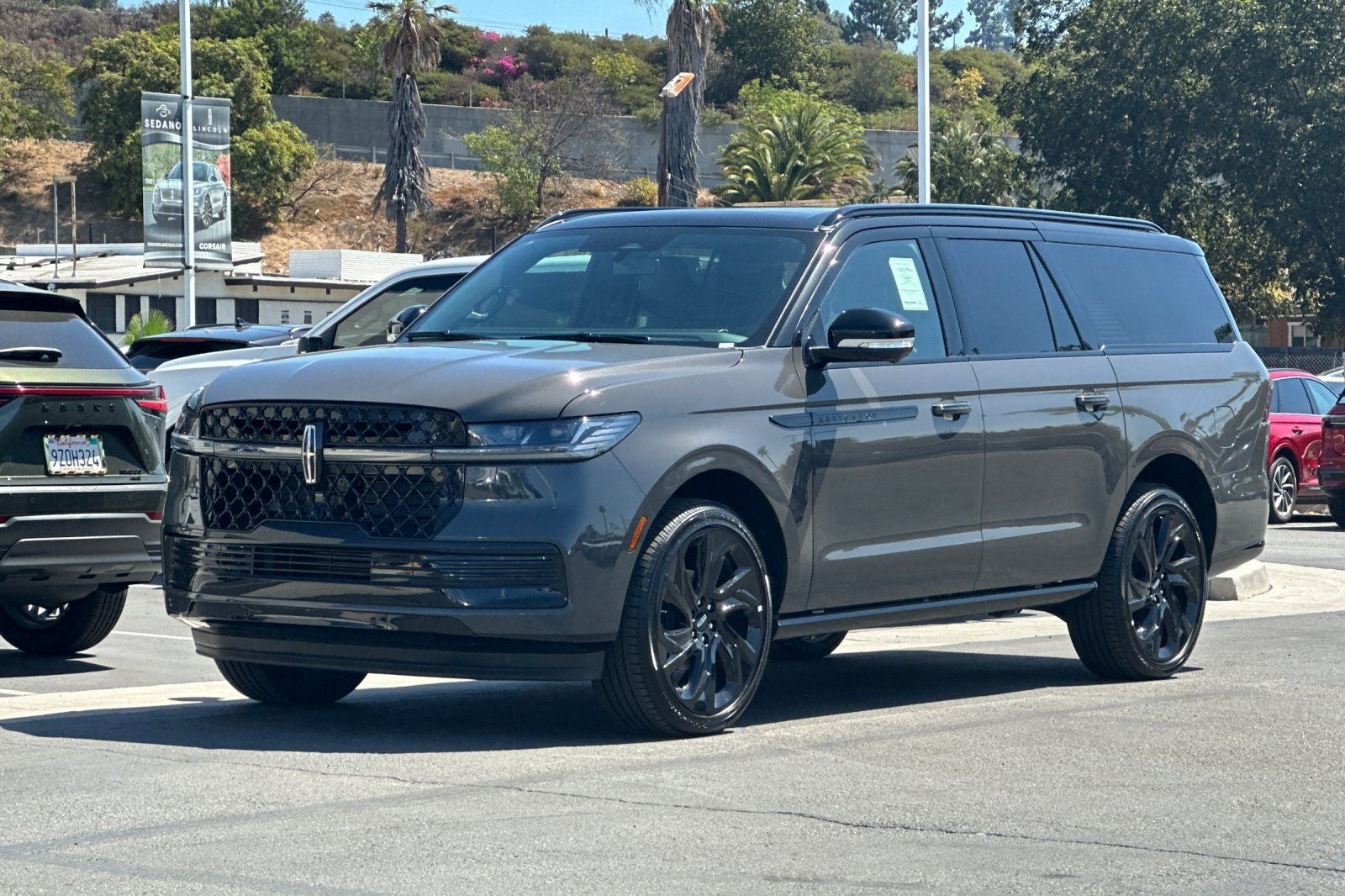 2027 Lincoln Navigator L Black Label