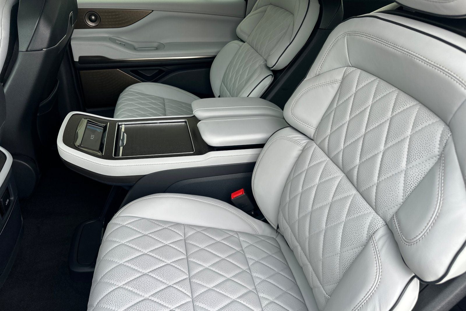 2026 Lincoln Navigator L Black Label