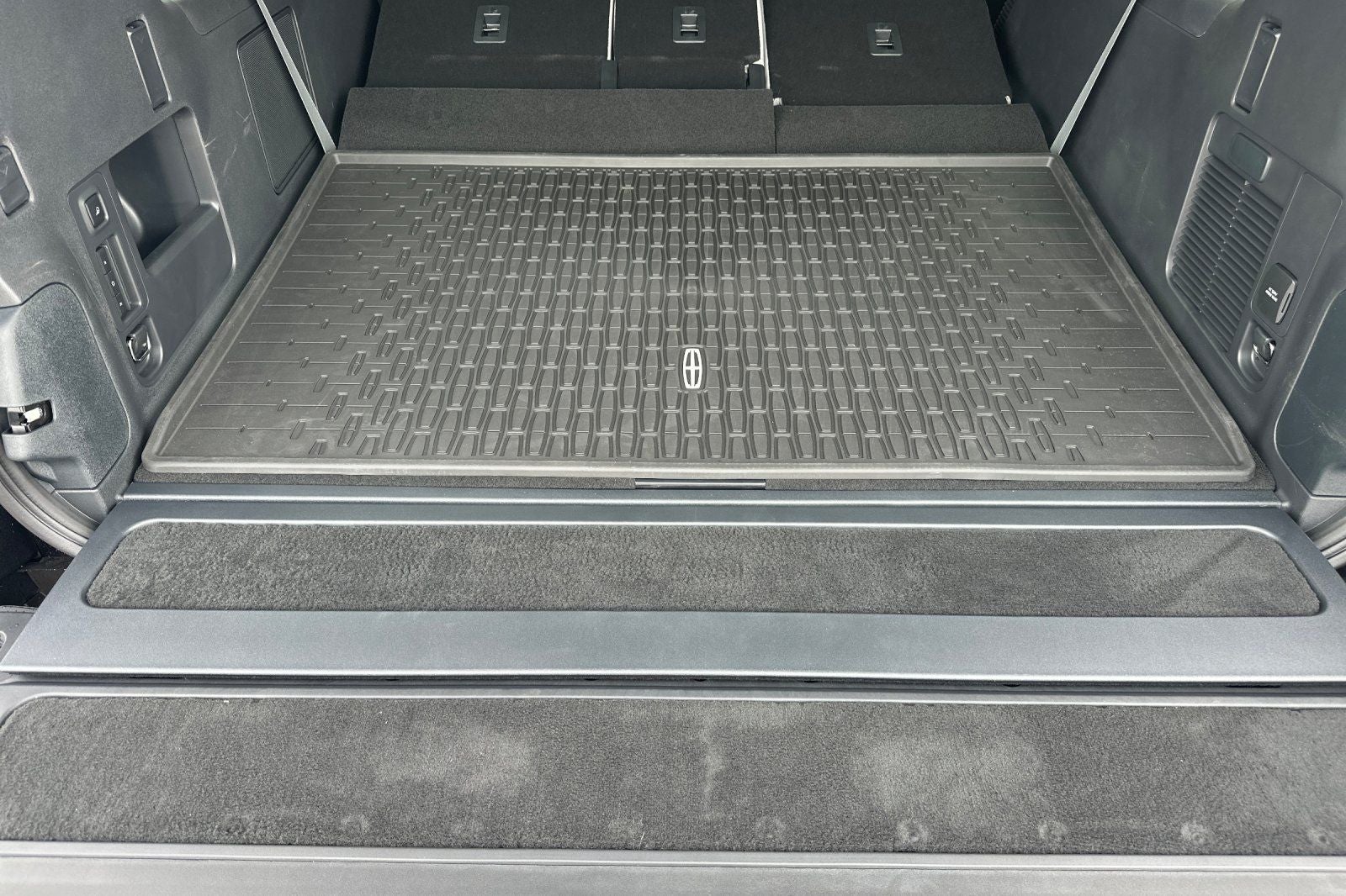 2026 Lincoln Navigator L Black Label