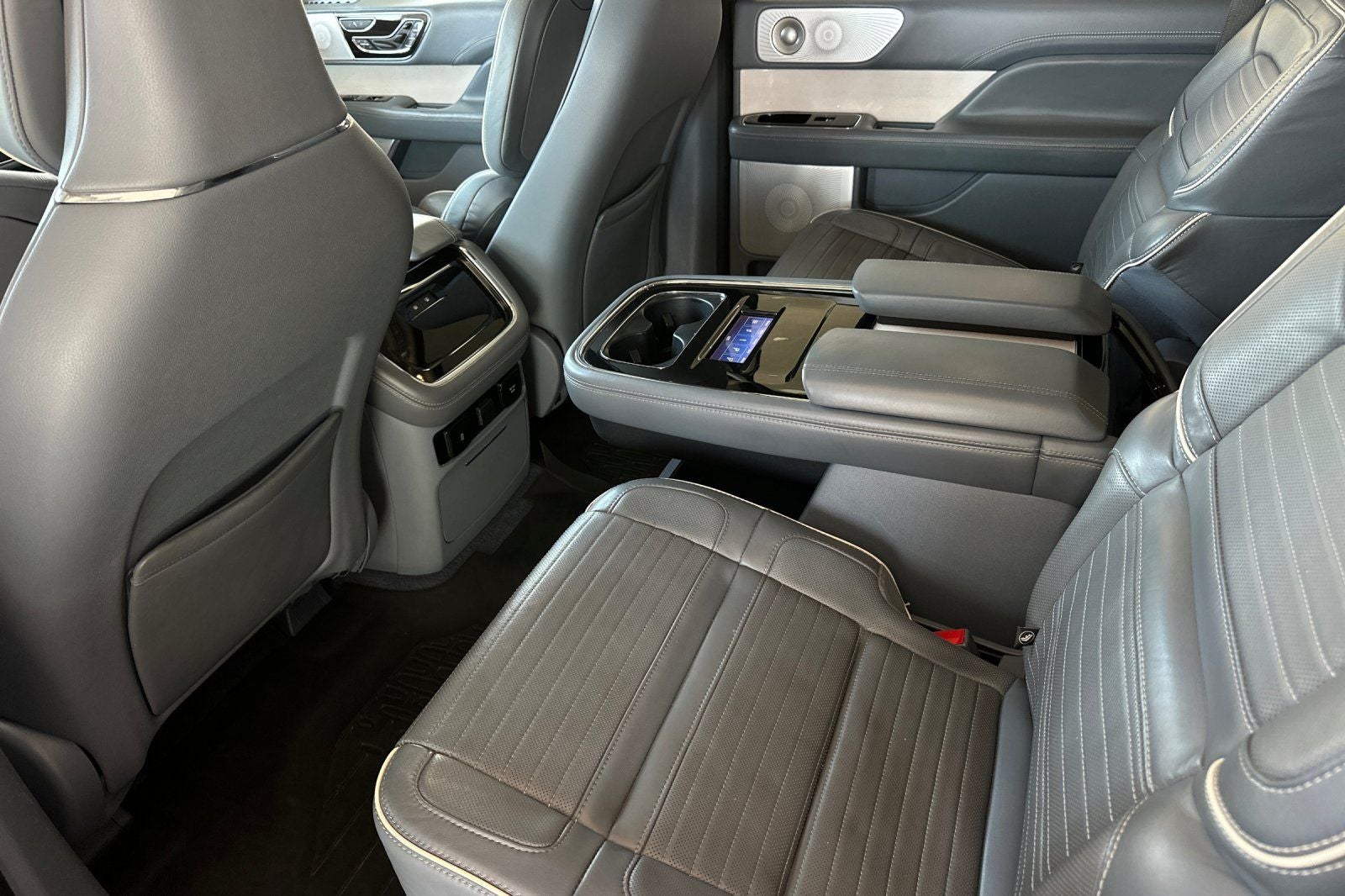 2023 Lincoln Navigator L Black Label