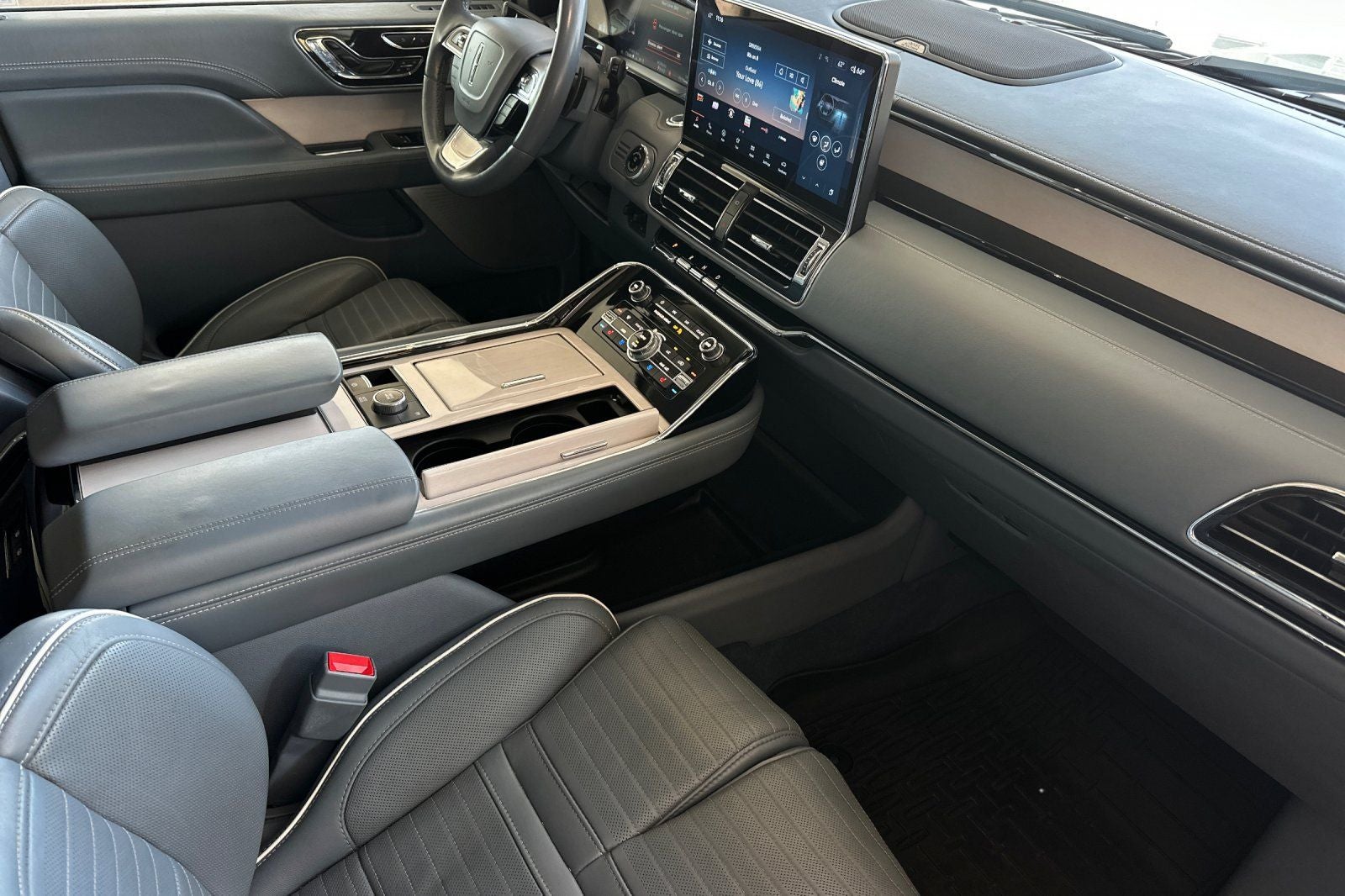 2023 Lincoln Navigator L Black Label