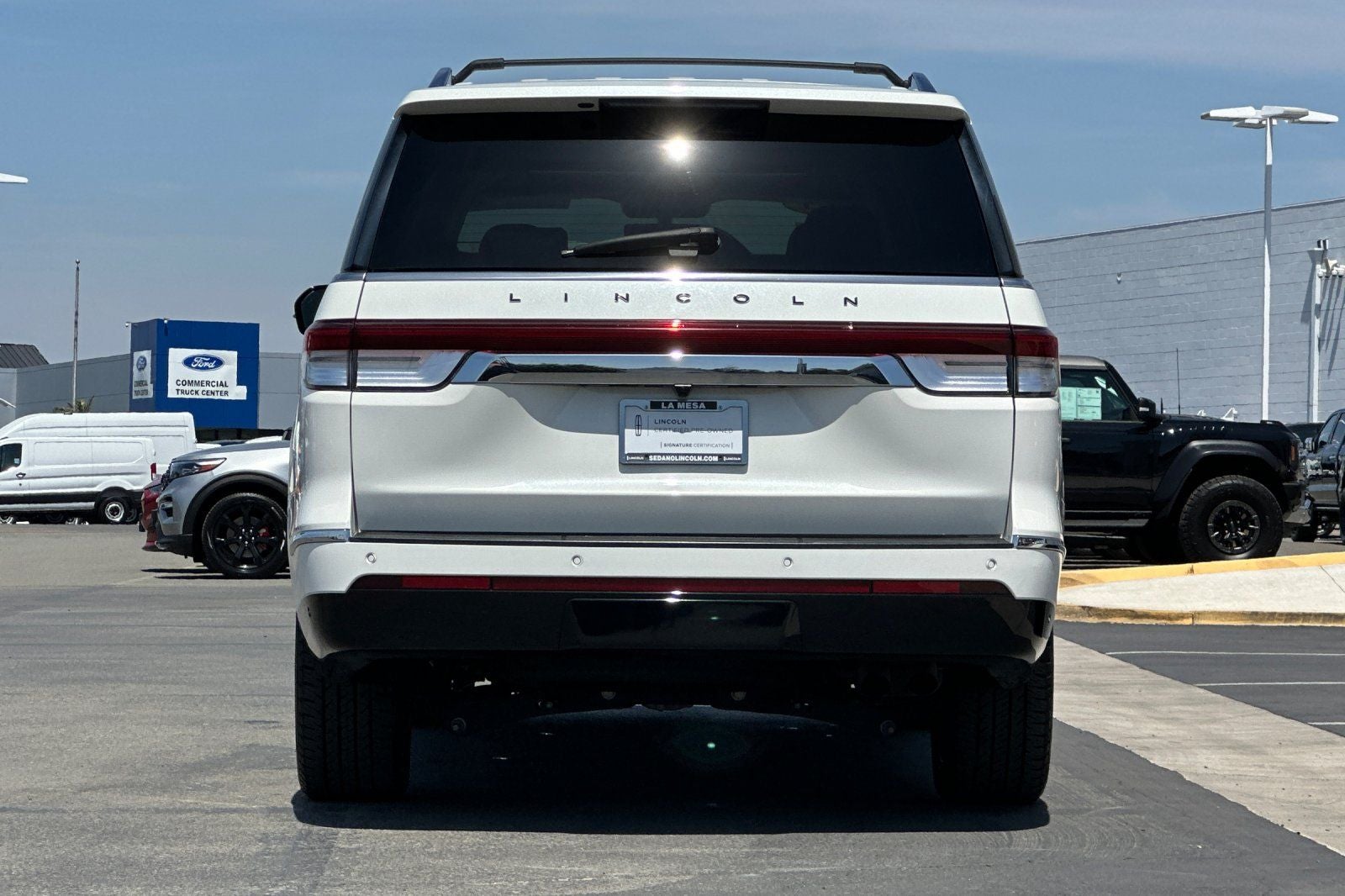 2023 Lincoln Navigator L Black Label