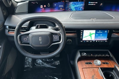 2027 Lincoln Navigator L Black Label