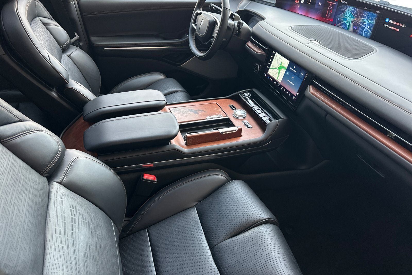 2027 Lincoln Navigator L Black Label