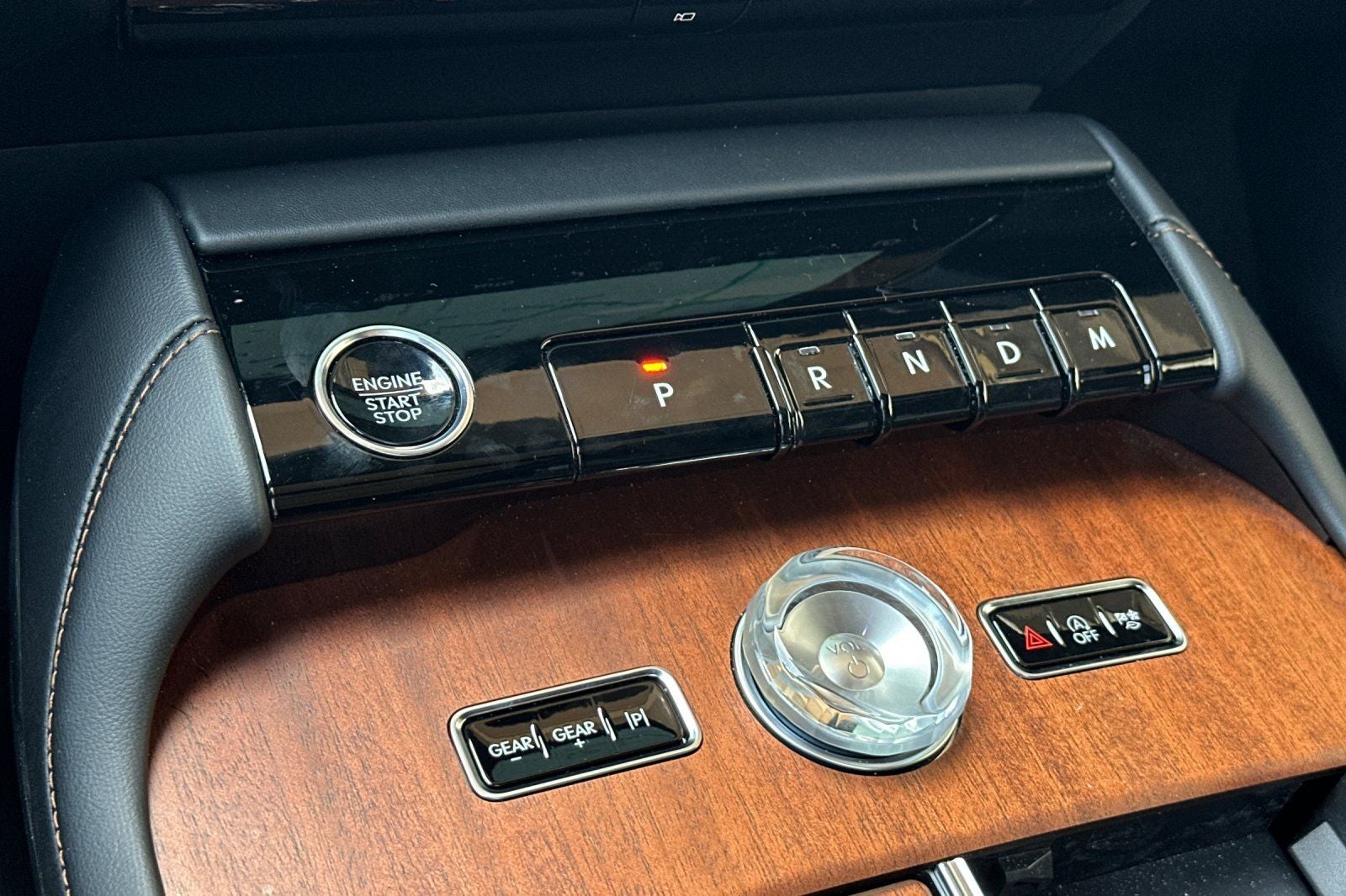 2027 Lincoln Navigator L Black Label