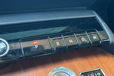 2027 Lincoln Navigator L Black Label