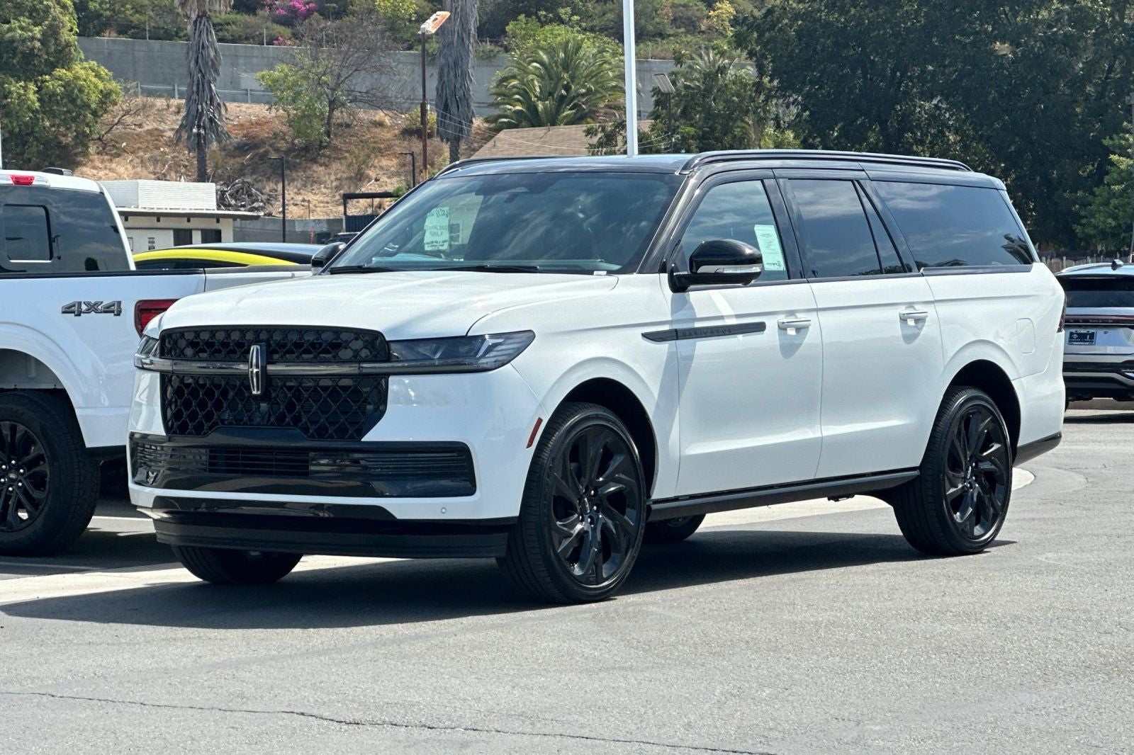 2027 Lincoln Navigator L Black Label